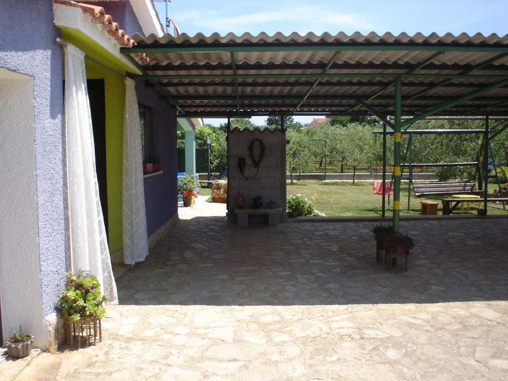 Nella Apartments Šišan Стая снимка