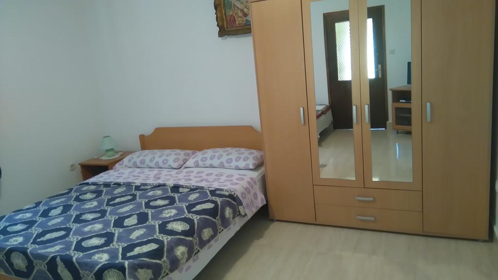 Nella Apartments Šišan Екстериор снимка