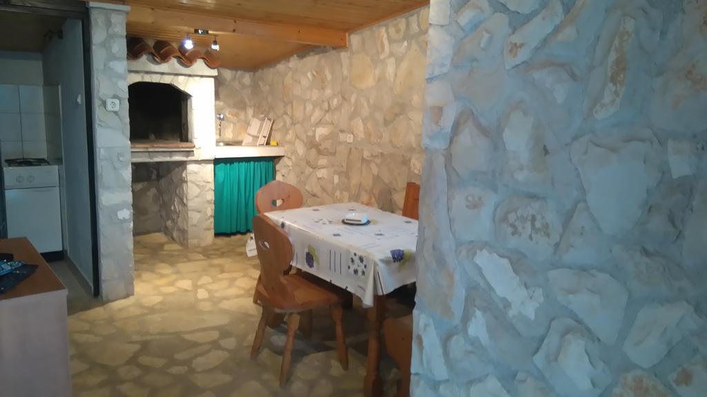 Nella Apartments Šišan Екстериор снимка